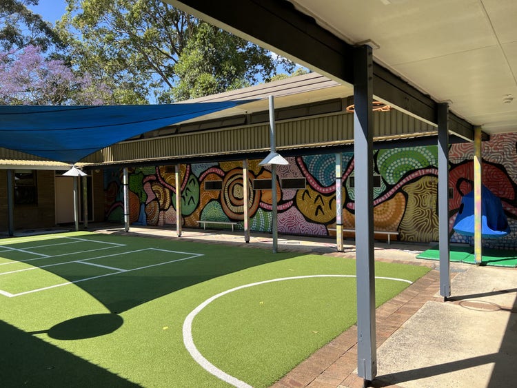 Picture of the school courtyard